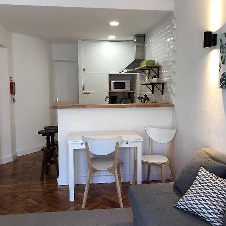 New Apartment On The Beach Cascais Esterno foto