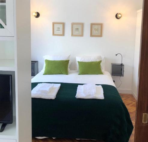 New Apartment On The Beach Cascais Esterno foto